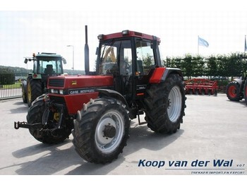 Case IH 1056 - Farm tractor