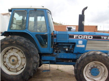 FORD TW 25 - Farm tractor