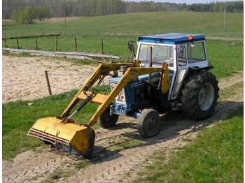 Ford 660 - Farm tractor