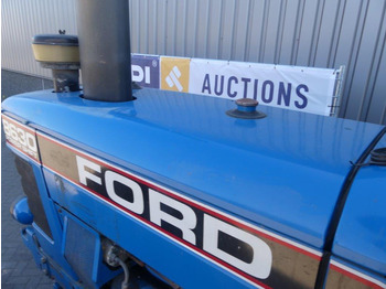 Ford 8630 - Farm tractor