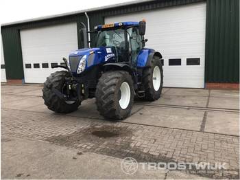Farm tractor New Holland T7.220: picture 1