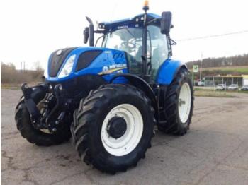 Farm tractor New Holland T7.225: picture 1