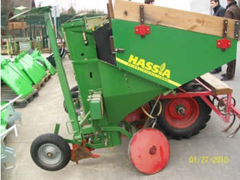 hassia 2,5 tonn - Seed drill