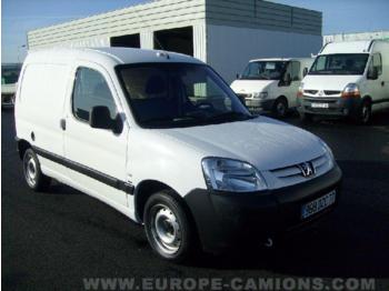 Peugeot Partner - Closed box van