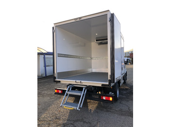 IVECO daily - Refrigerated delivery van: picture 4