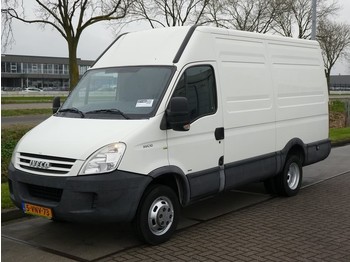 Panel van Iveco Daily 35S10: picture 1
