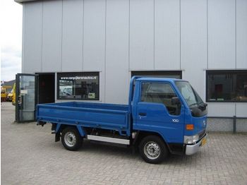 Toyota Dyna 100 2.4 D Pickup - Open body delivery van