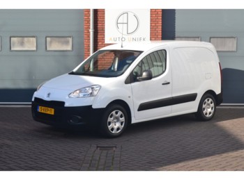 Closed box van Peugeot Partner 120 1.6 e-HDI AUTOMAAT 2Tronic Airco, Cruise, PDC: picture 1