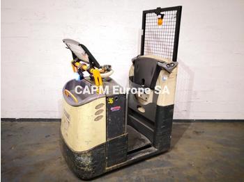 Tow tractor Crown TC3000: picture 1