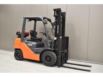 Diesel forklift TOYOTA 02-8FGF25: picture 1