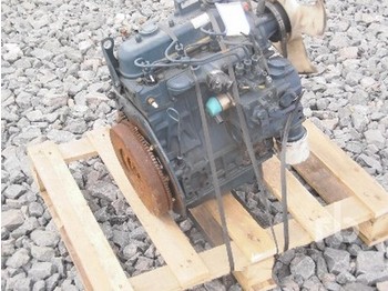Kubota B1105 - Engine and parts