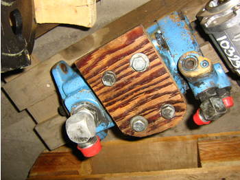 Vickers 2720171 - Hydraulic pump