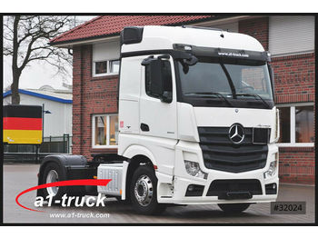 Tractor unit Mercedes-Benz 1843 StreamSpace GGVS / ADR FL Safety Pack TÜV:: picture 1