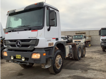 Tractor unit Mercedes-Benz Actros 3344 AS 6x6: picture 1
