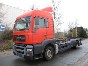 Container transporter/ Swap body truck MAN TGA 26-360: picture 1