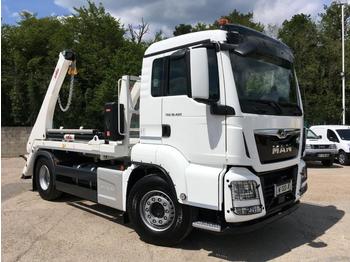 Skip loader truck MAN TGS 18.420: picture 1