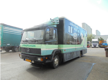 Livestock truck Mercedes-Benz 914: picture 1
